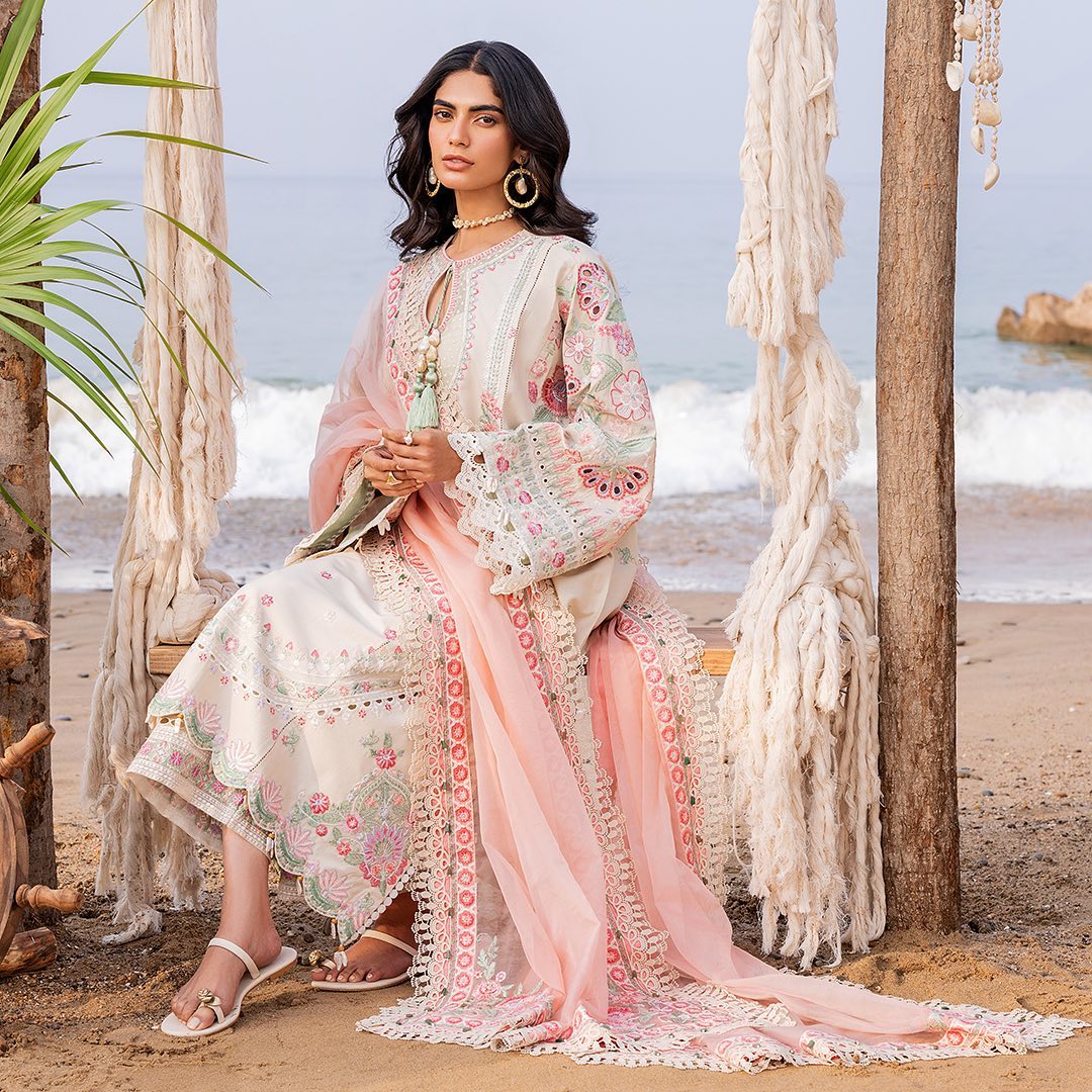 SIRAA LAWN'24 BY SADAF FAWAD KHAN