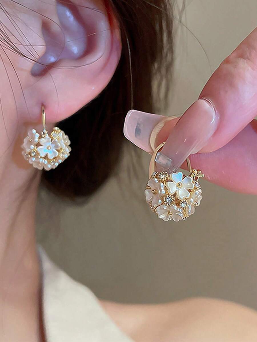 Rhinestone Inlaid Sphere Earrings