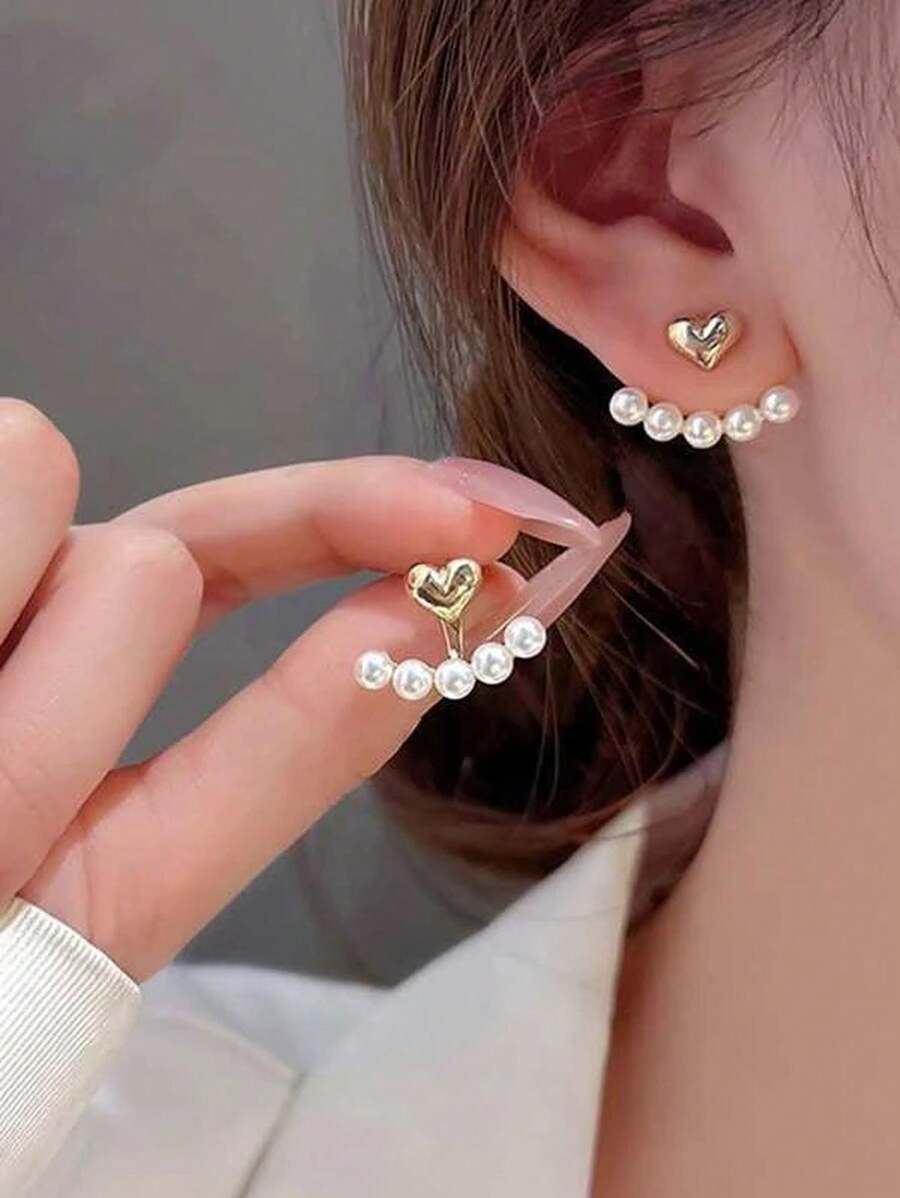 Pearl Heart-Shaped Stud Earrings