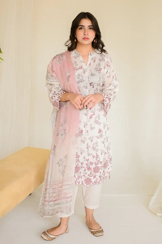 3 Piece - Embroidered Lawn - 8193