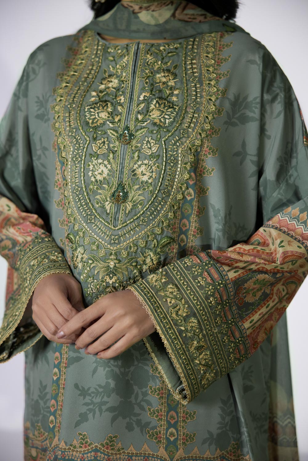 3 Piece - Embroidered Silk Suit - Green