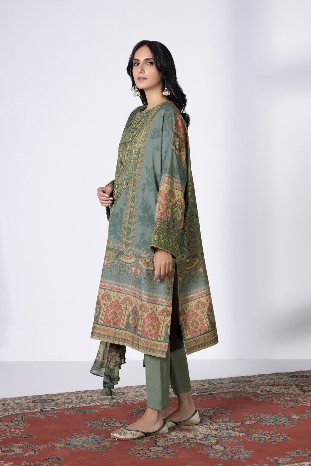 3 Piece - Embroidered Silk Suit - Green