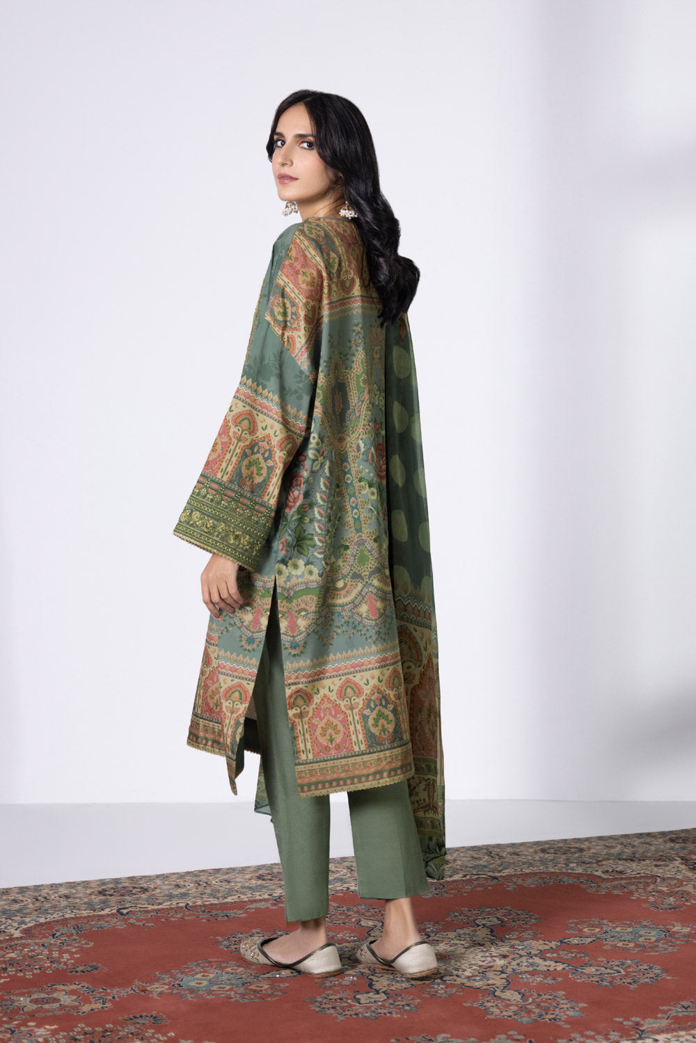 3 Piece - Embroidered Silk Suit - Green