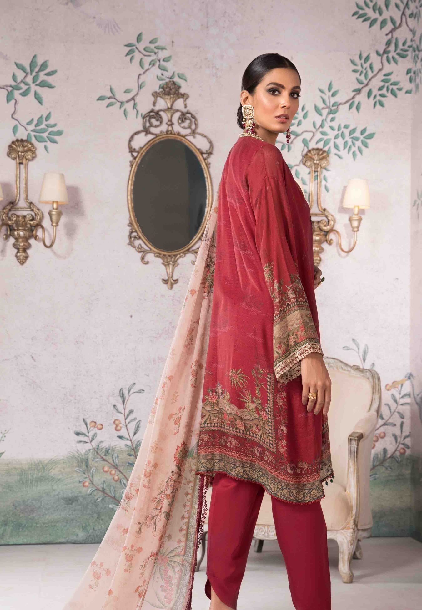 Design 5 Scarlet Red Roses - Heer Rang