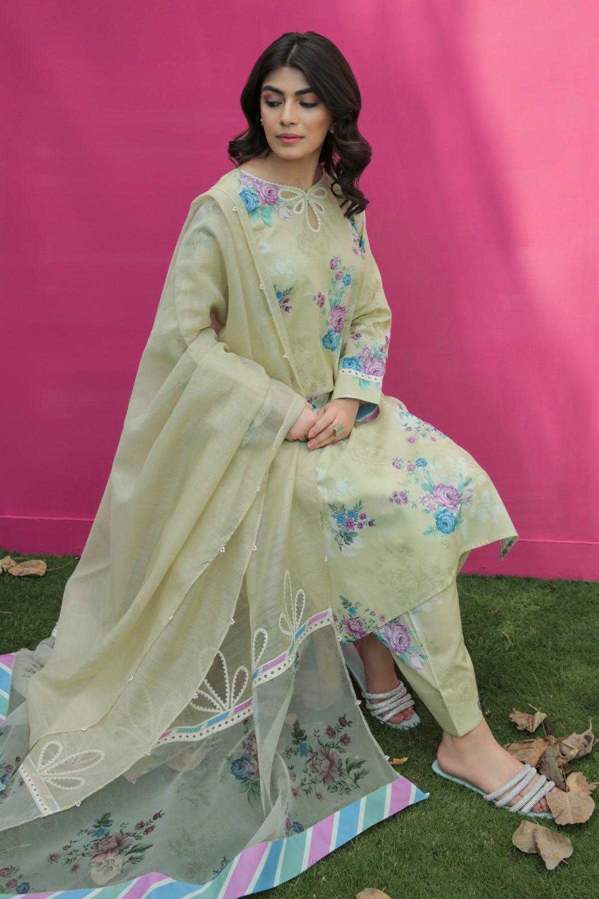 EMBROIDERED LAWN UF-209